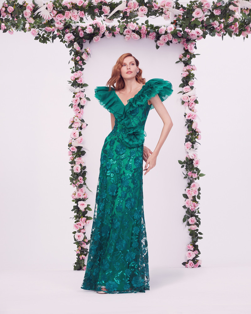 Tadashi Shoji lookbook for Spring/Summer 2023