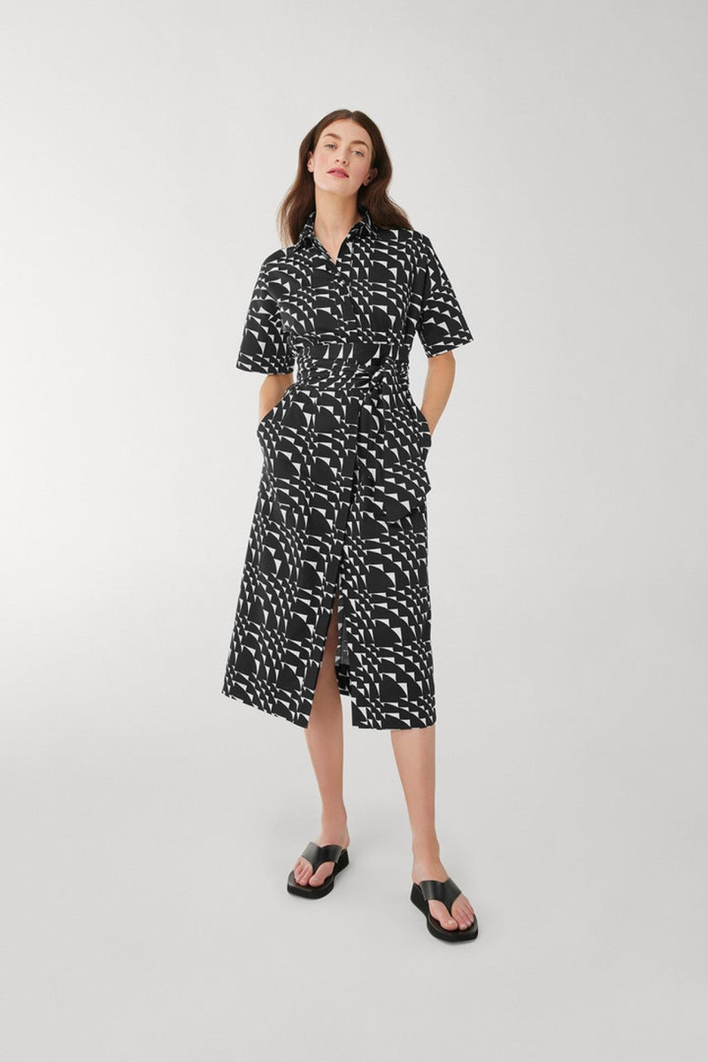 Jasper Conran lookbook for Spring/Summer 2022