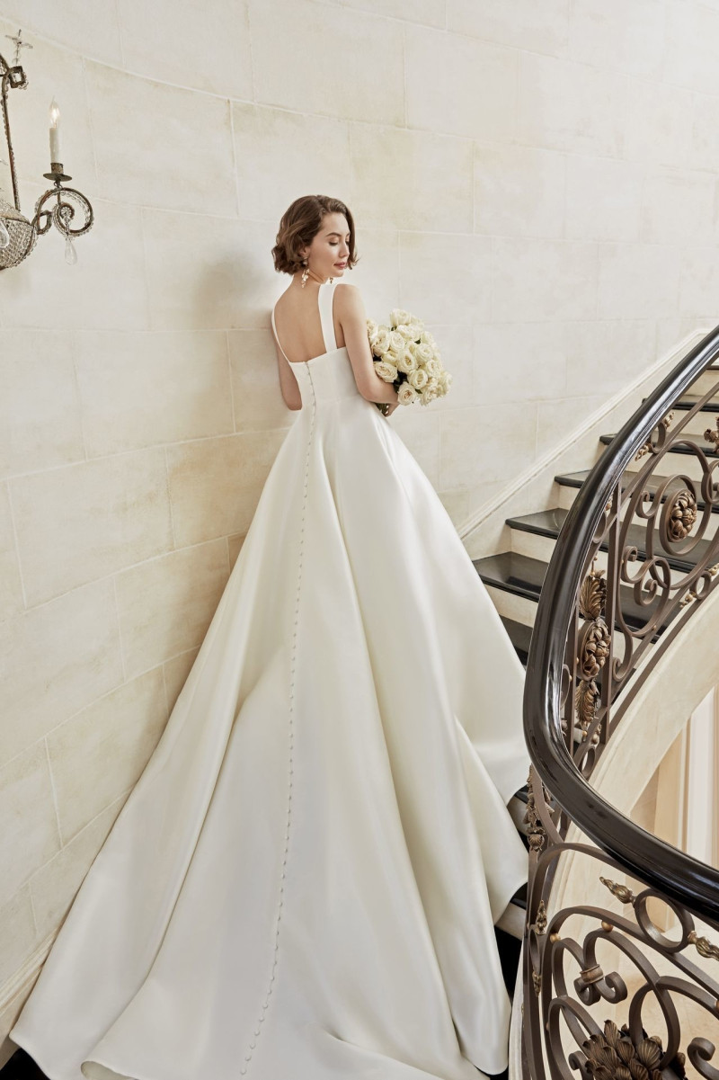 Alfred Sung Bridal lookbook for Spring 2023