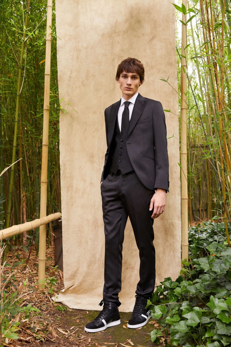 Emanuel Ungaro lookbook for Spring/Summer 2022