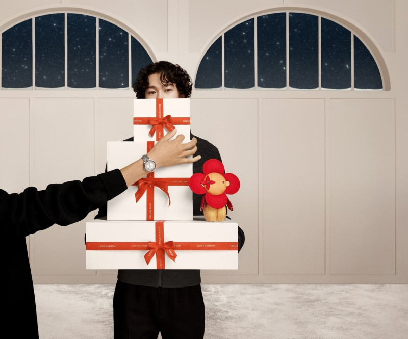 Louis Vuitton advertisement for Holiday 2023