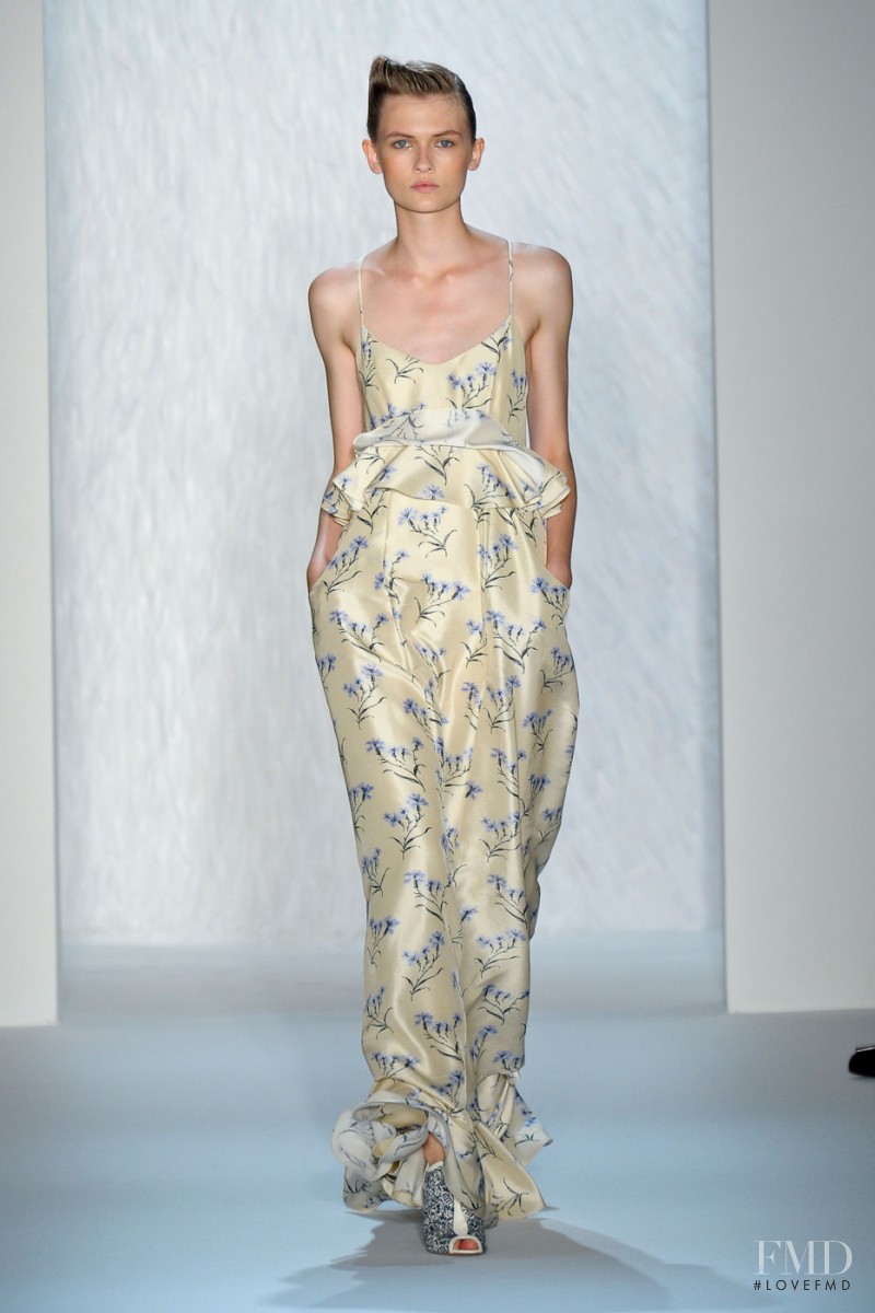 Lara Mullen featured in  the SUNO fashion show for Spring/Summer 2013