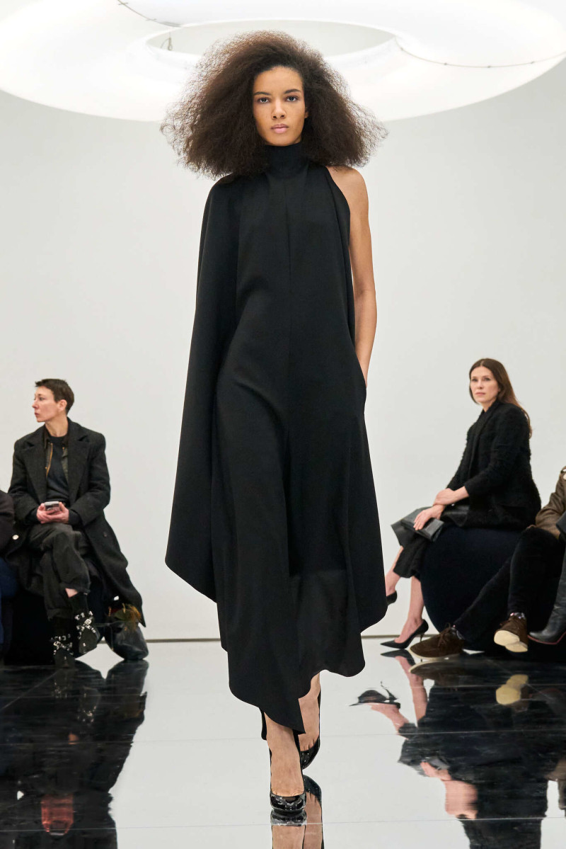 Alaia La Robe Spirale fashion show for Summer 2024