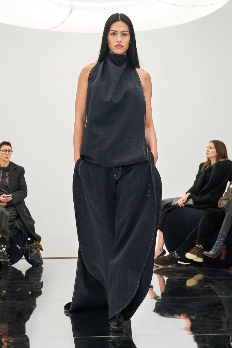 Alaia La Robe Spirale fashion show for Summer 2024