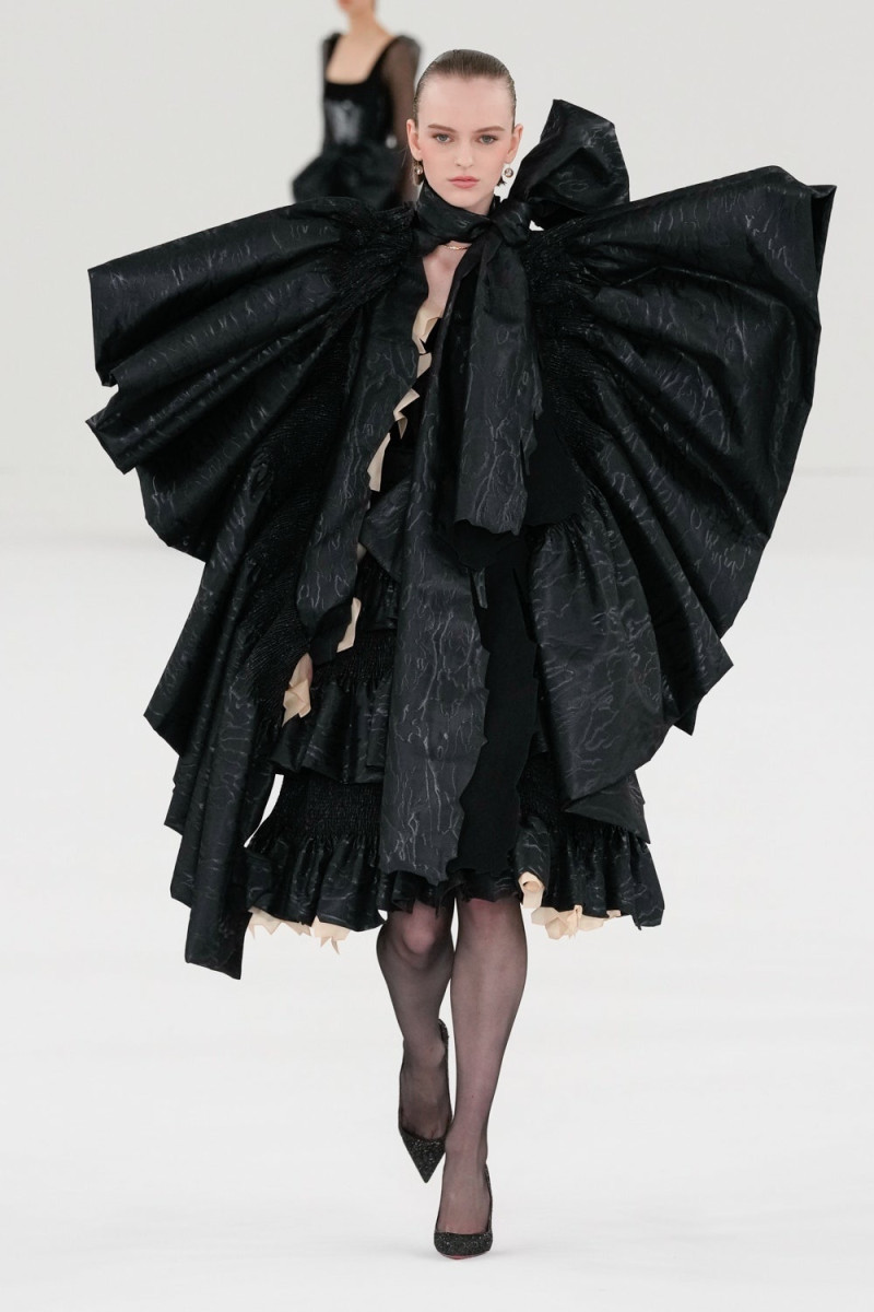 Viktor & Rolf fashion show for Spring/Summer 2024