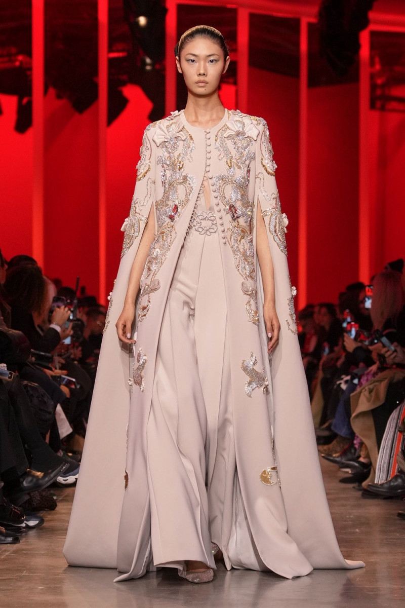 Sijia Kang featured in  the Elie Saab Couture fashion show for Spring/Summer 2024