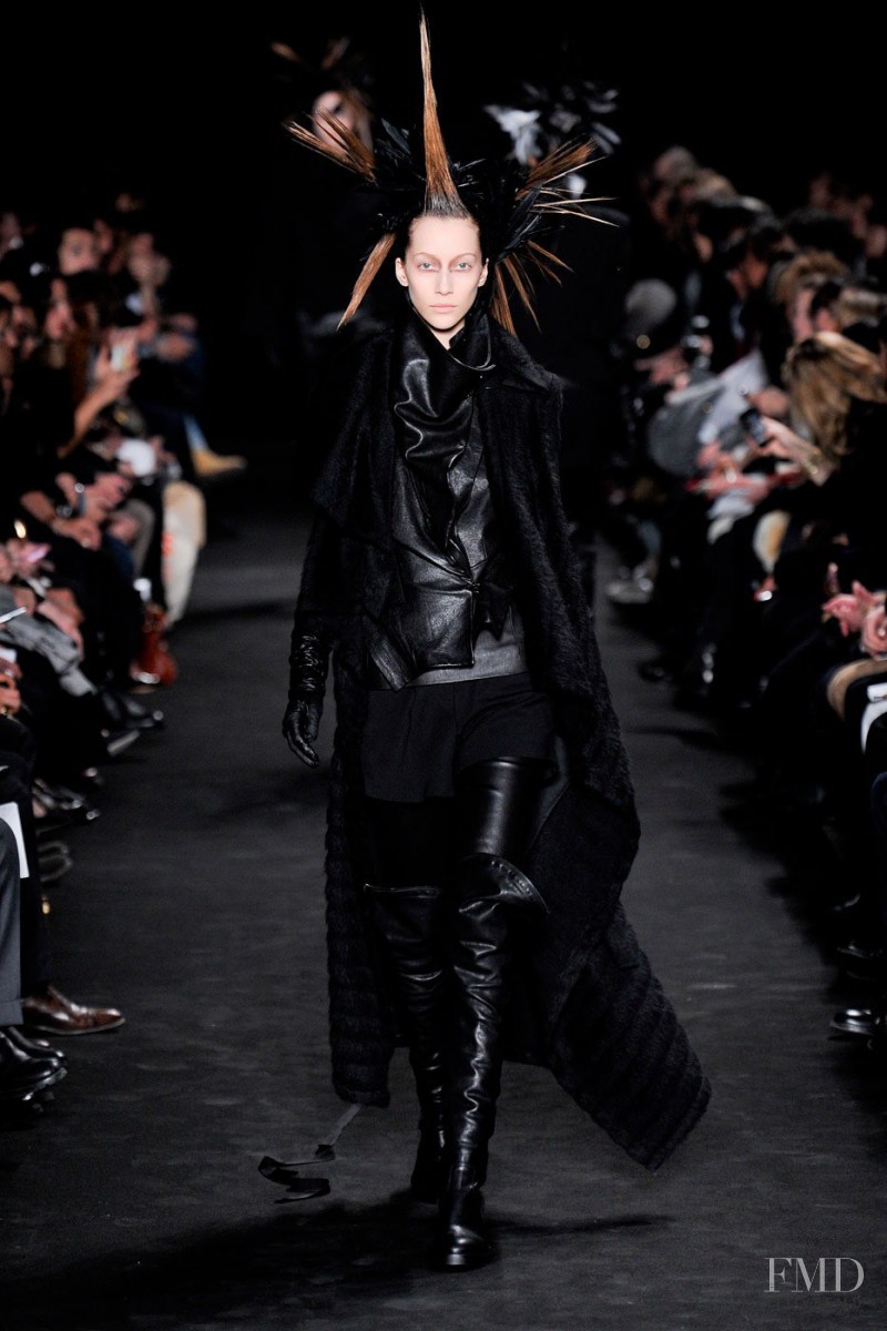Alana Zimmer featured in  the Ann Demeulemeester fashion show for Autumn/Winter 2012
