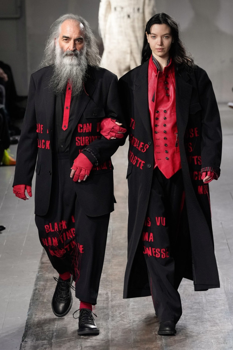 Yohji Yamamoto fashion show for Autumn/Winter 2024