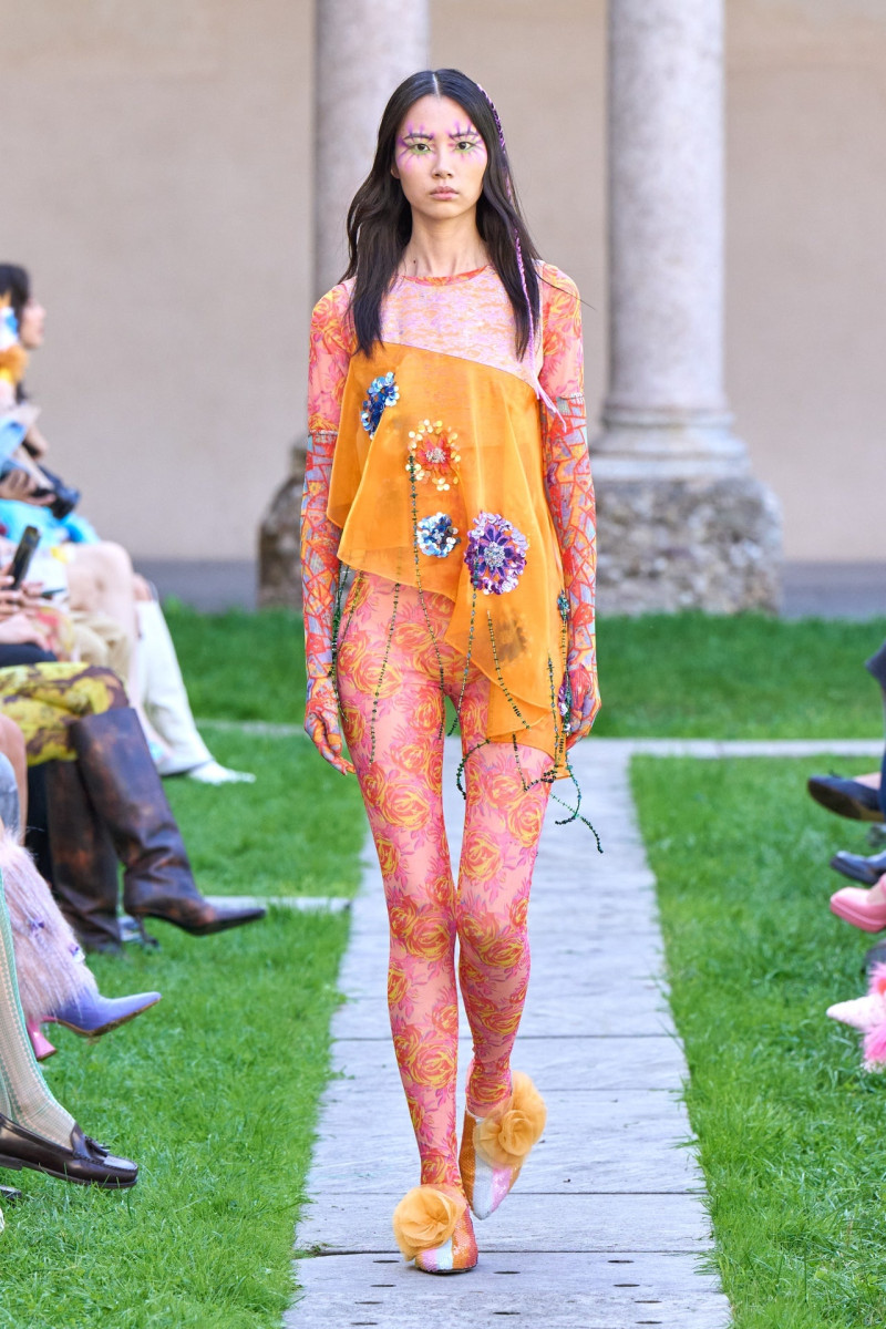 Shuting Qiu fashion show for Spring/Summer 2024