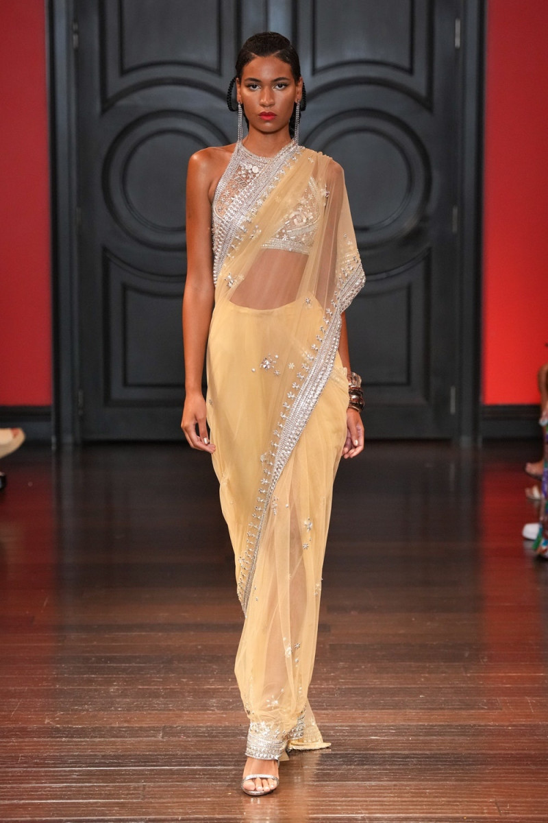 Naeem Khan fashion show for Spring/Summer 2024