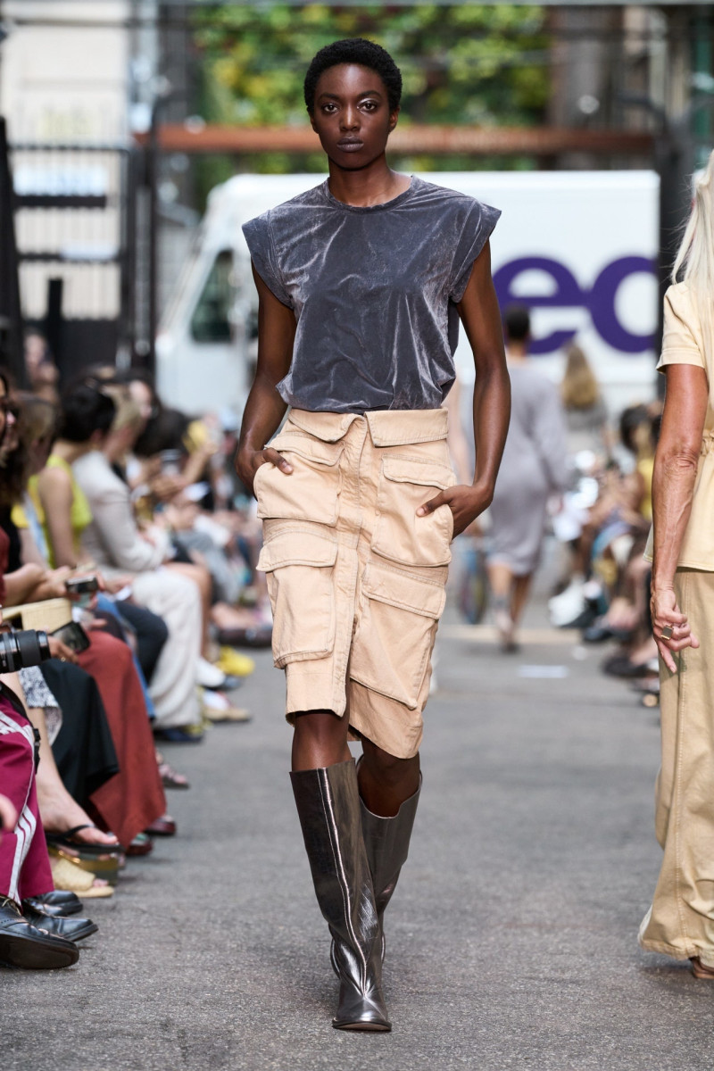 Rachel Comey fashion show for Spring/Summer 2024