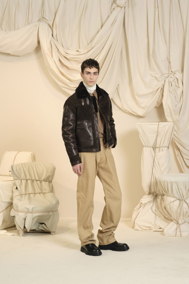 Tod\'s lookbook for Autumn/Winter 2024