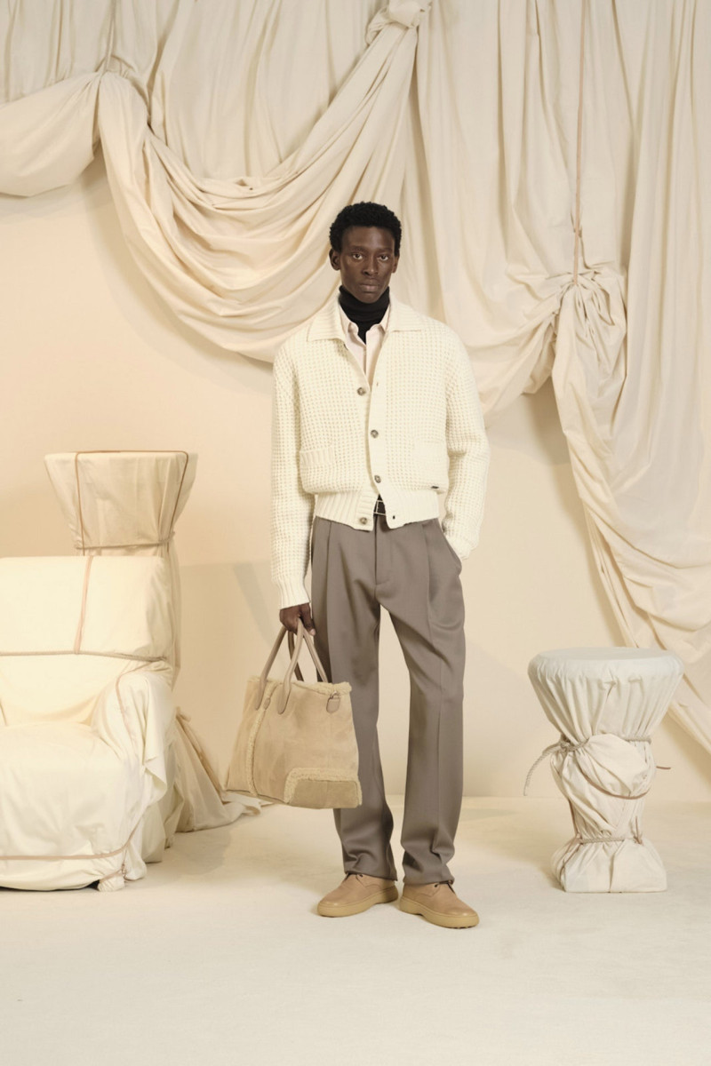 Tod\'s lookbook for Autumn/Winter 2024