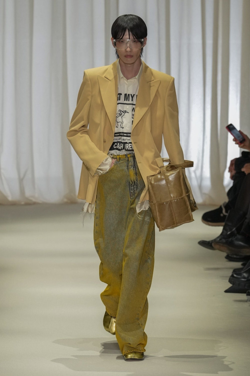 MM6 Maison Martin Margiela fashion show for Autumn/Winter 2024