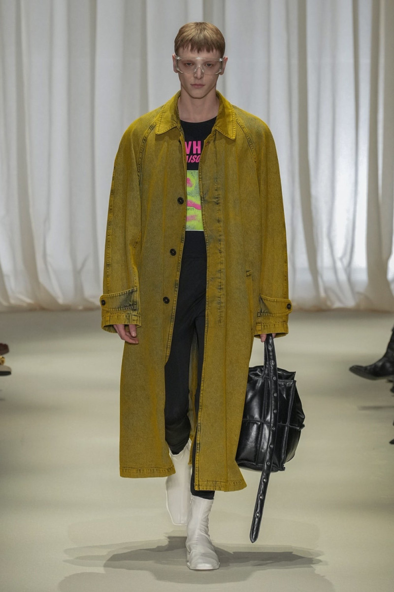 MM6 Maison Martin Margiela fashion show for Autumn/Winter 2024