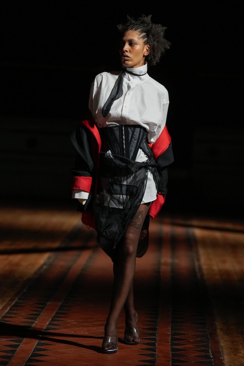 Dilara Findikoglu fashion show for Autumn/Winter 2024