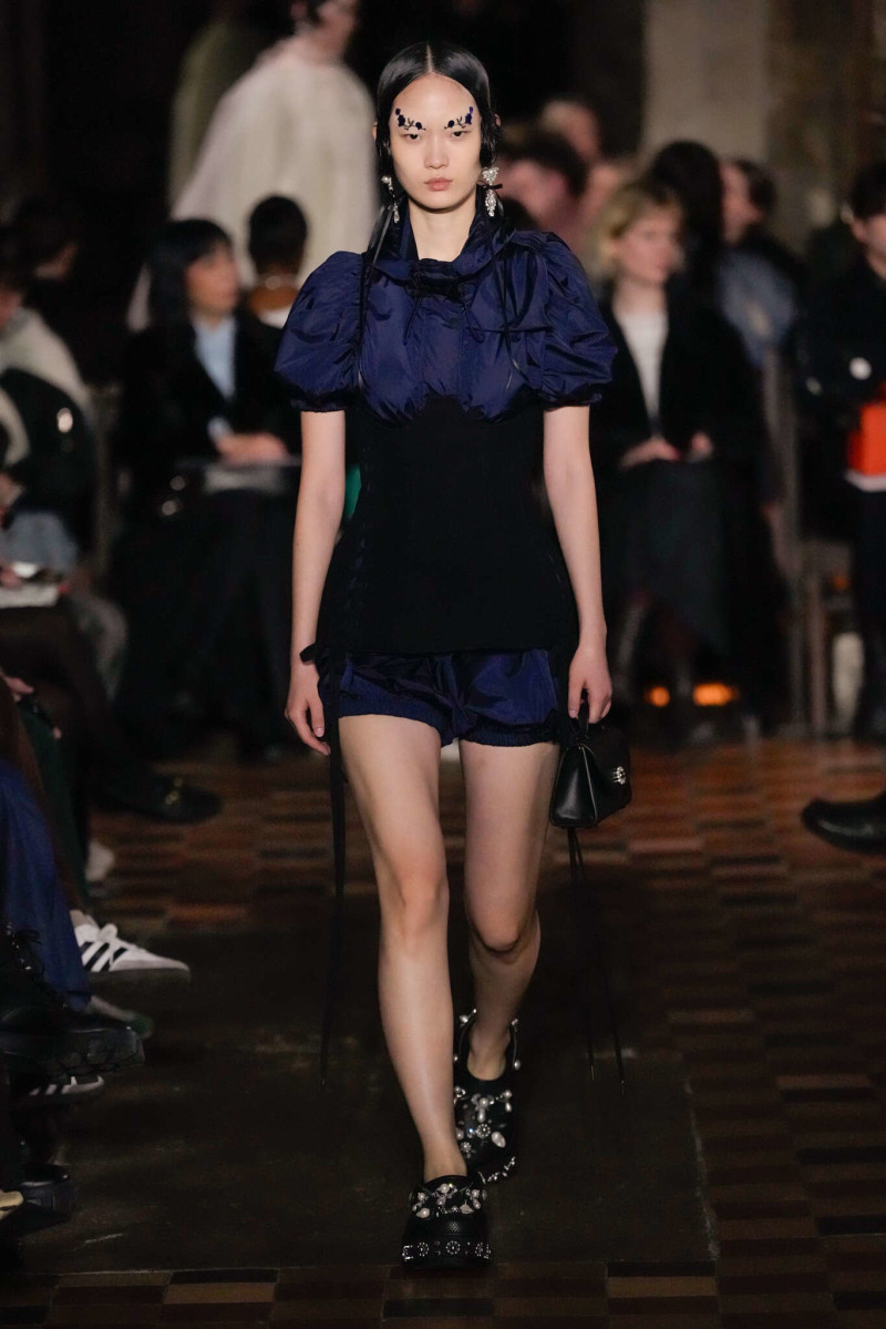 Hyun Ji Shin featured in  the Simone Rocha fashion show for Autumn/Winter 2024