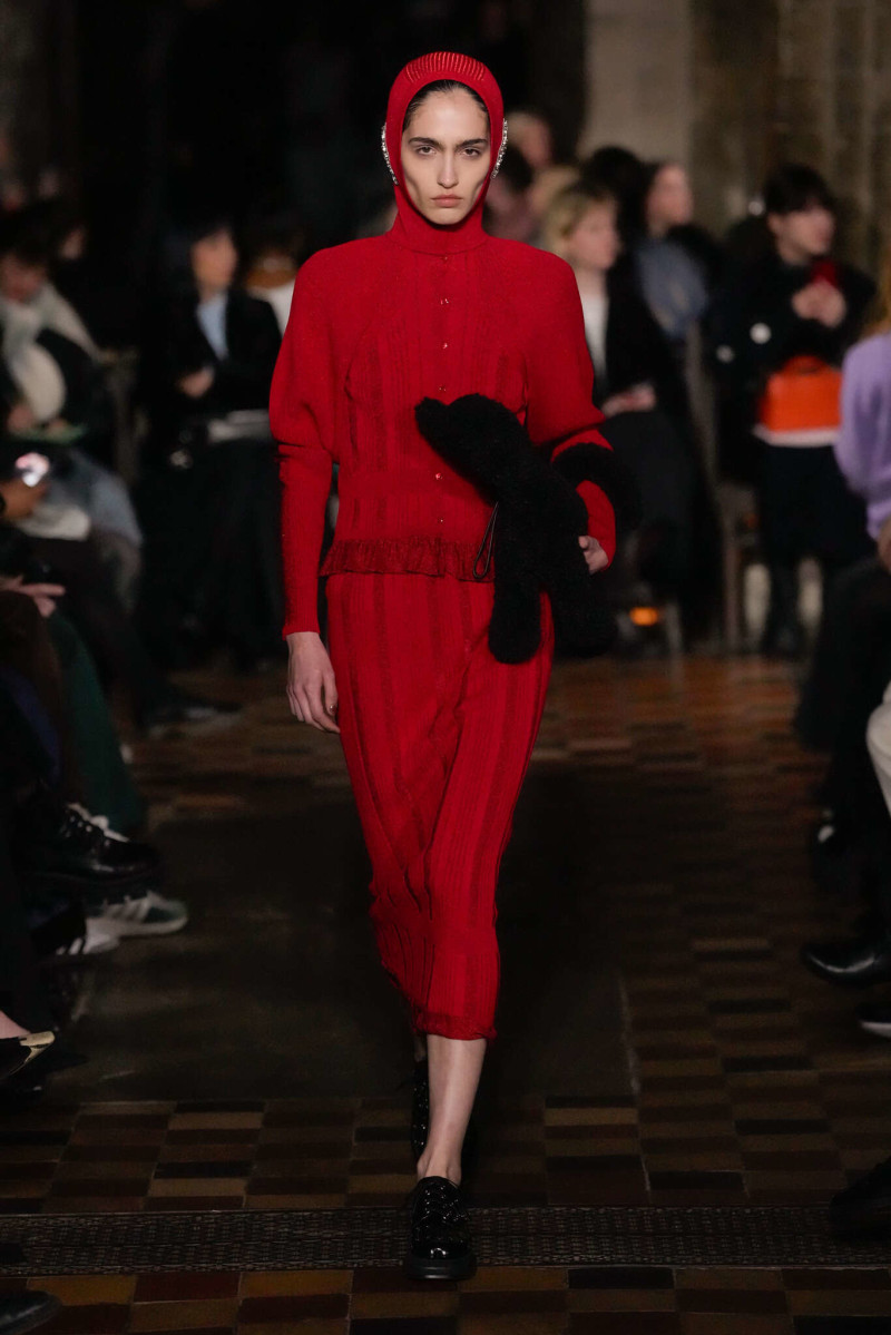 Sara Caballero featured in  the Simone Rocha fashion show for Autumn/Winter 2024