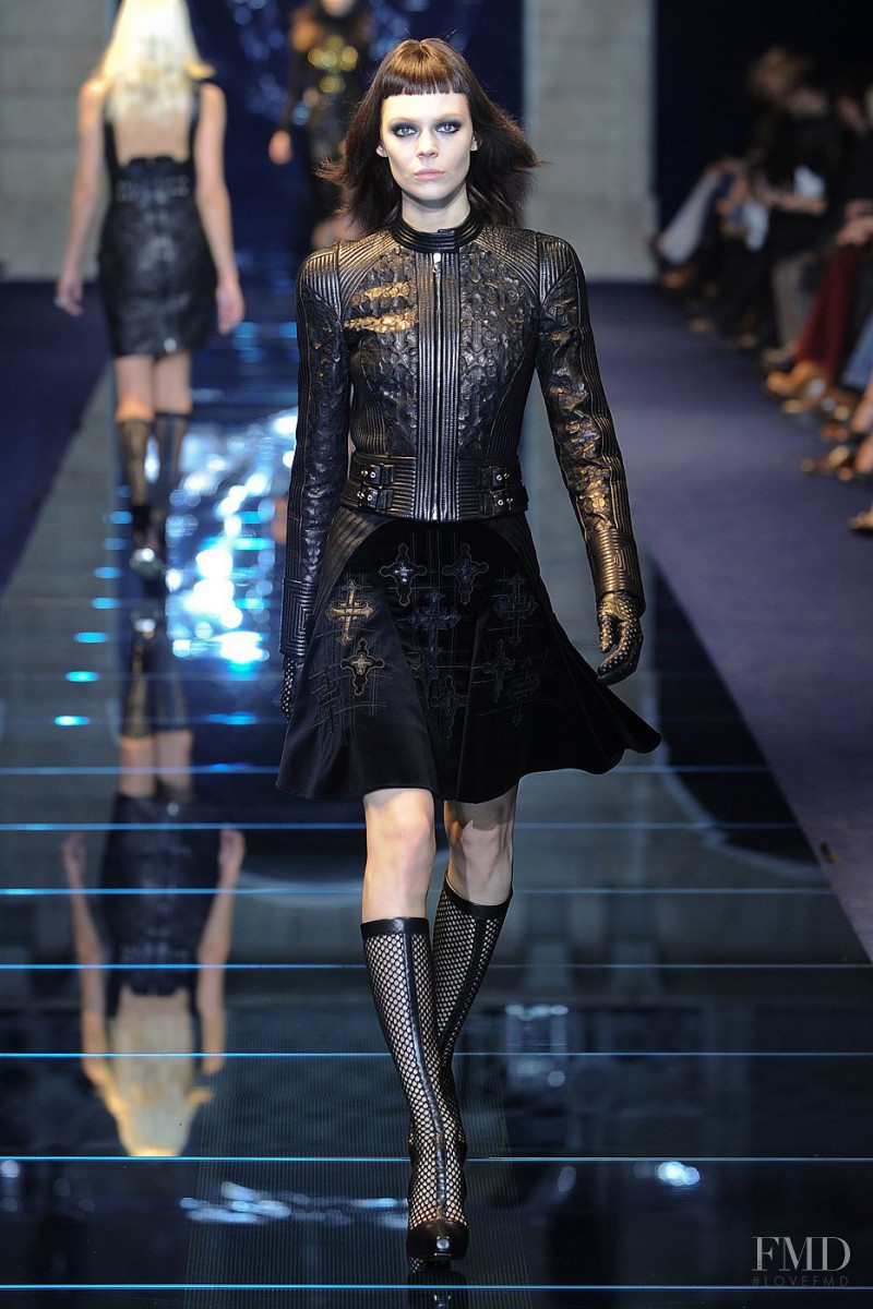 Kinga Rajzak featured in  the Versace fashion show for Autumn/Winter 2012
