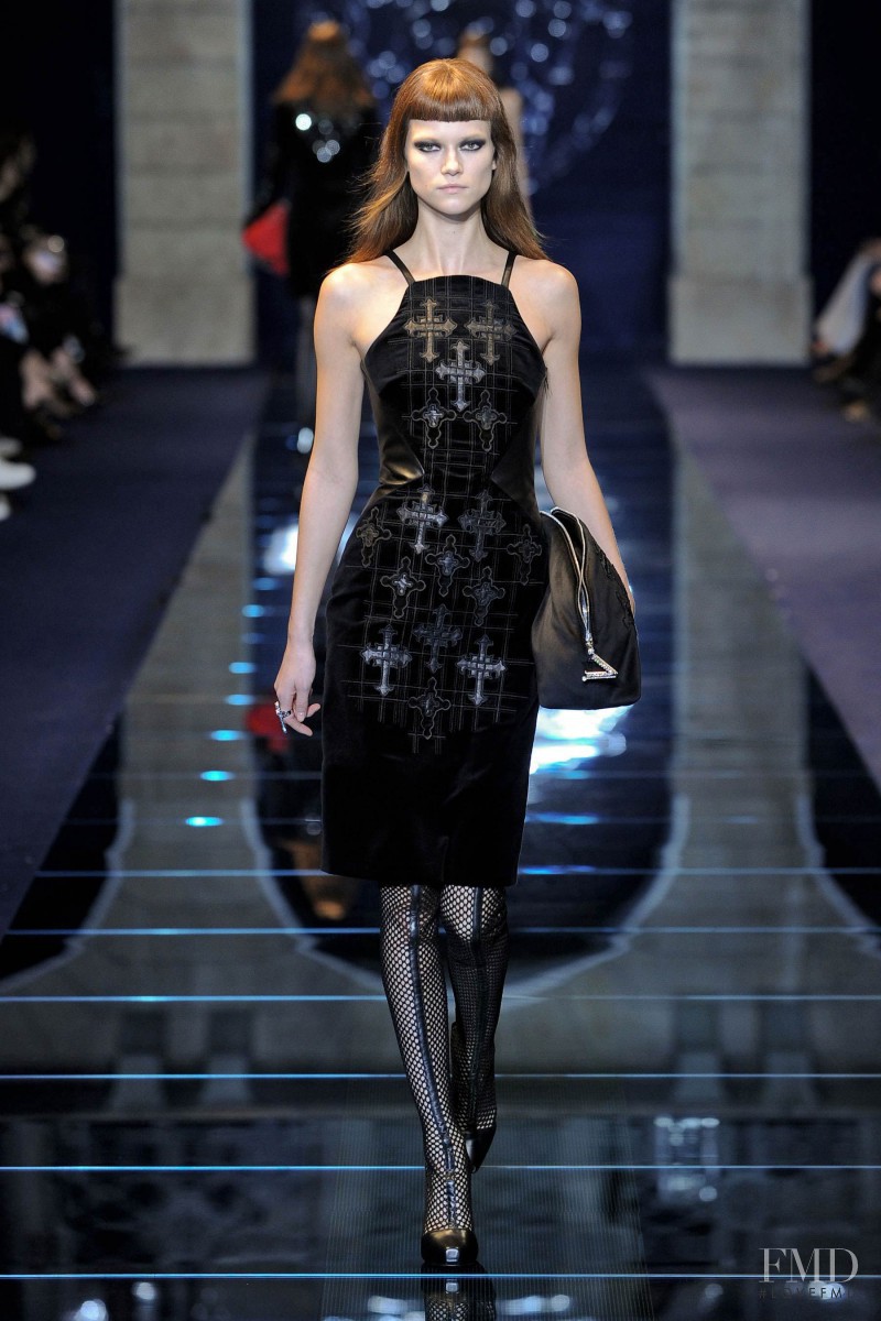 Kasia Struss featured in  the Versace fashion show for Autumn/Winter 2012