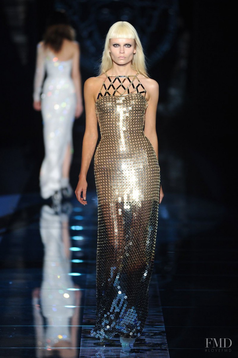 Natasha Poly featured in  the Versace fashion show for Autumn/Winter 2012