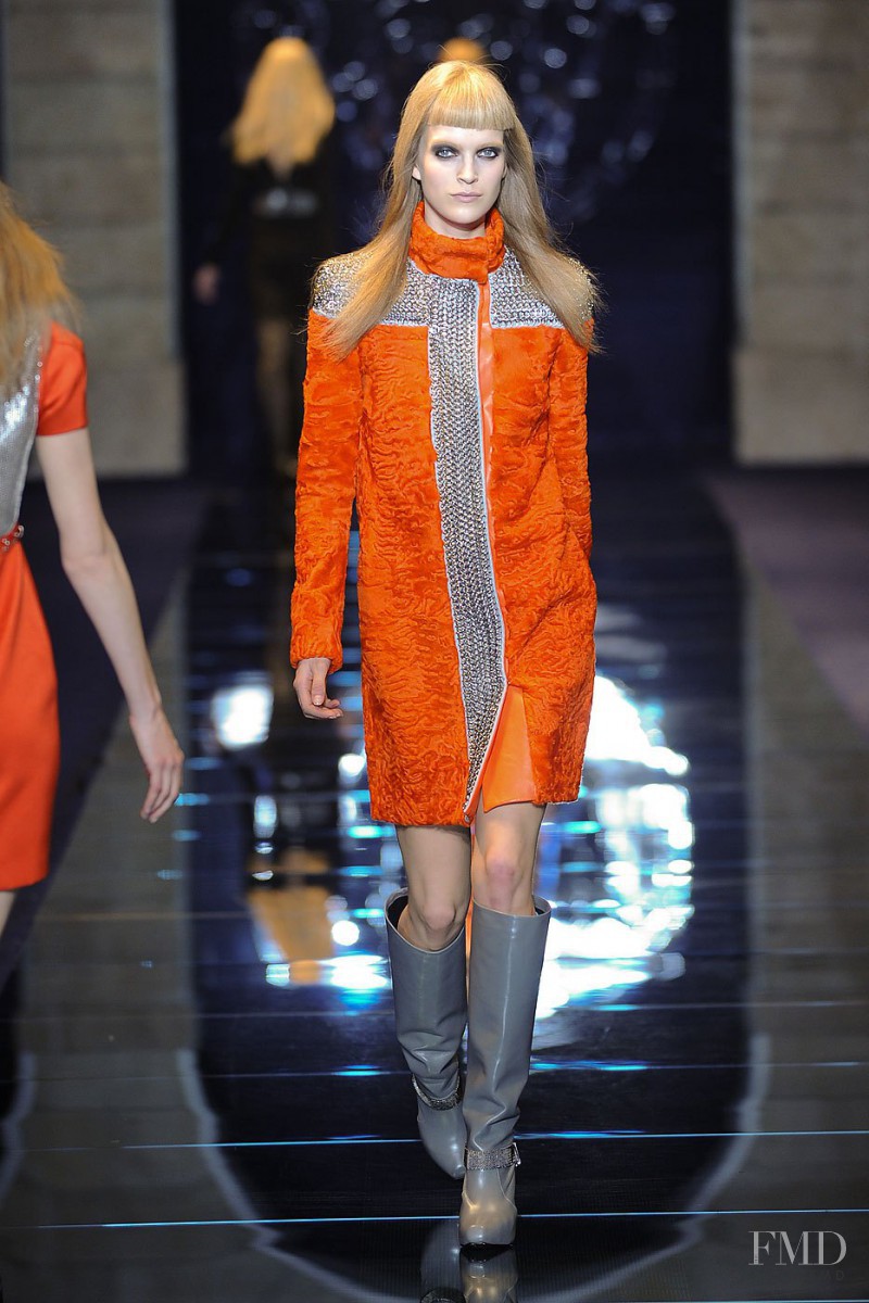 Mirte Maas featured in  the Versace fashion show for Autumn/Winter 2012