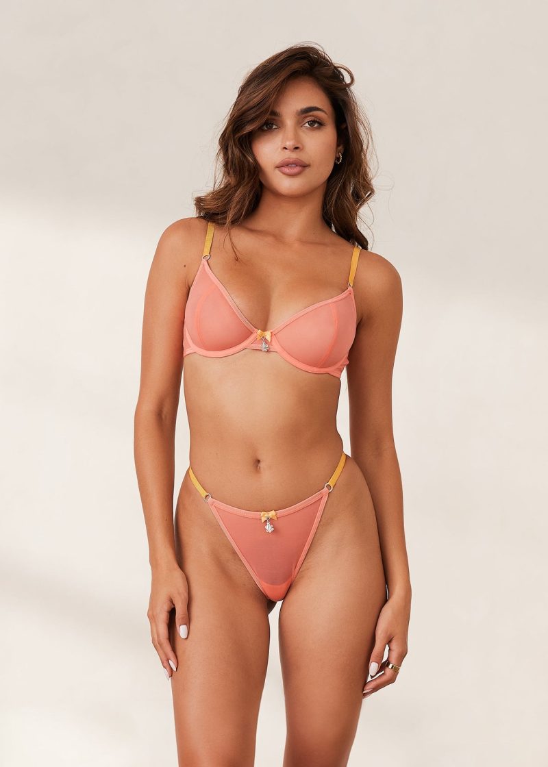 Leidy Amelia Labrador featured in  the Lounge Lingerie catalogue for Pre-Fall 2023