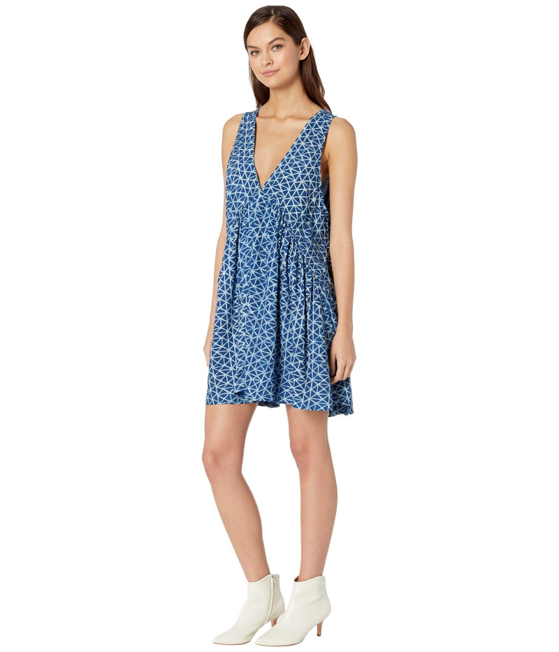 Kiana Carroll featured in  the Zappos catalogue for Spring/Summer 2020