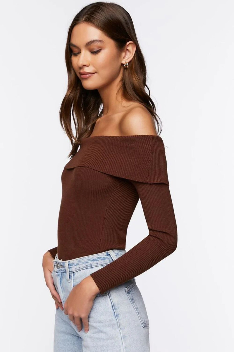 Kiana Carroll featured in  the Forever 21 catalogue for Autumn/Winter 2022