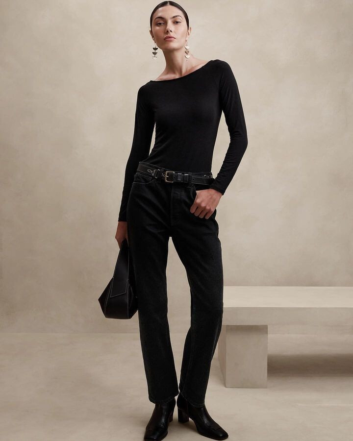 Kyla Grandy featured in  the Banana Republic catalogue for Autumn/Winter 2023