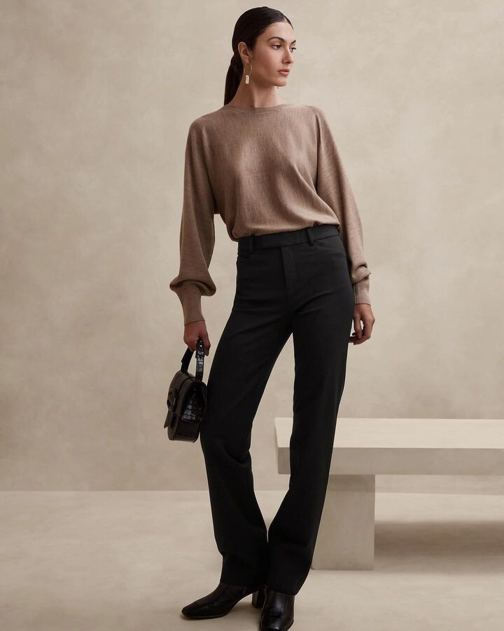 Kyla Grandy featured in  the Banana Republic catalogue for Autumn/Winter 2023