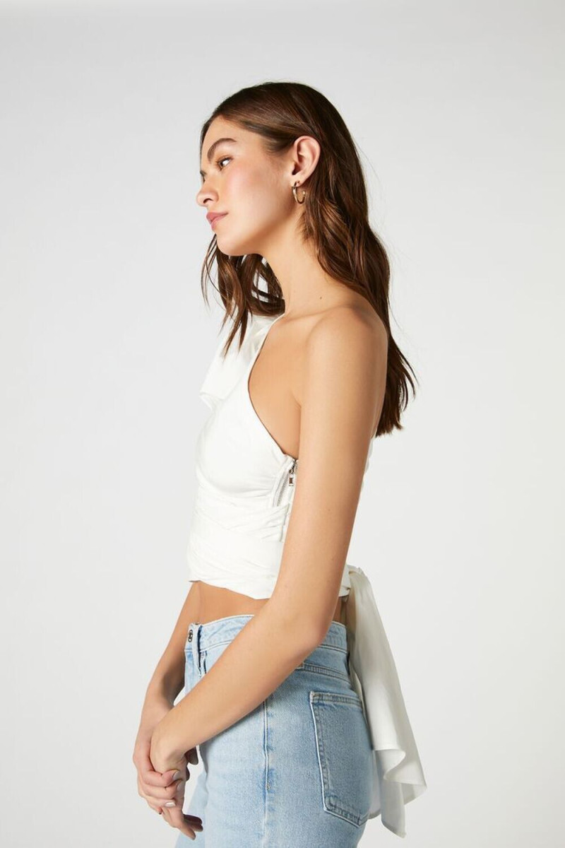 Kiana Carroll featured in  the Forever 21 catalogue for Spring/Summer 2023