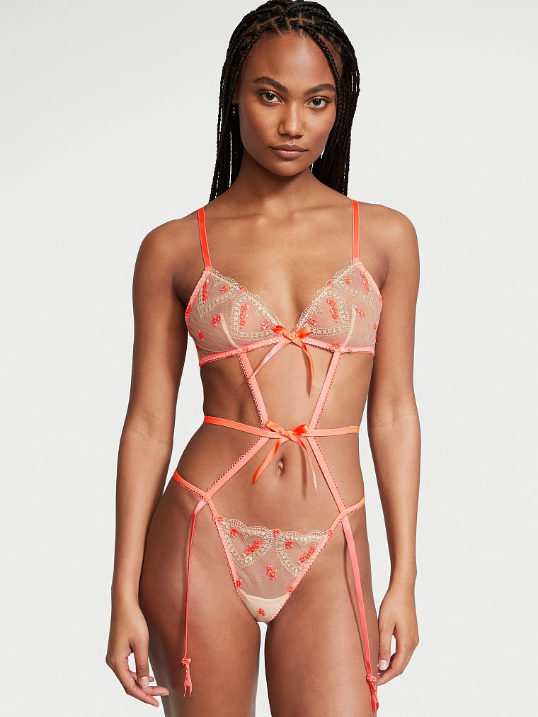 Ange-Marie Moutambou featured in  the Victoria\'s Secret catalogue for Spring/Summer 2022