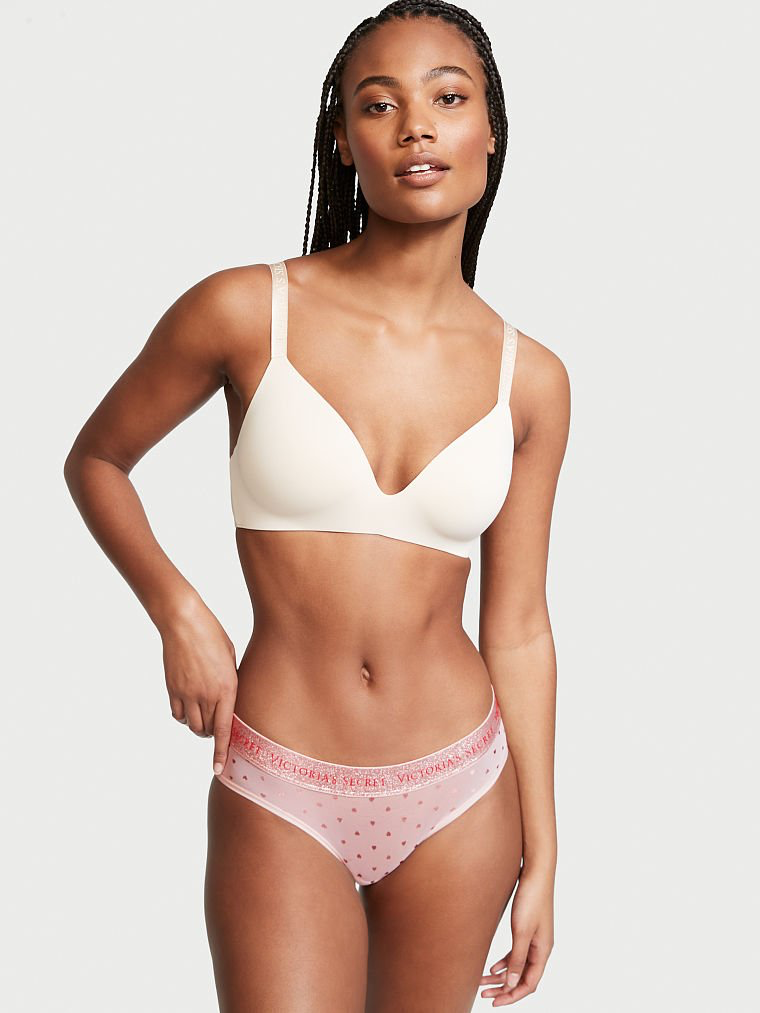 Ange-Marie Moutambou featured in  the Victoria\'s Secret catalogue for Spring/Summer 2022