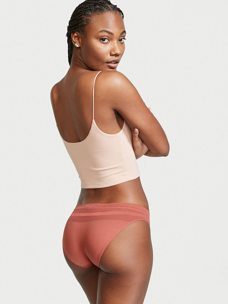 Ange-Marie Moutambou featured in  the Victoria\'s Secret catalogue for Spring/Summer 2022