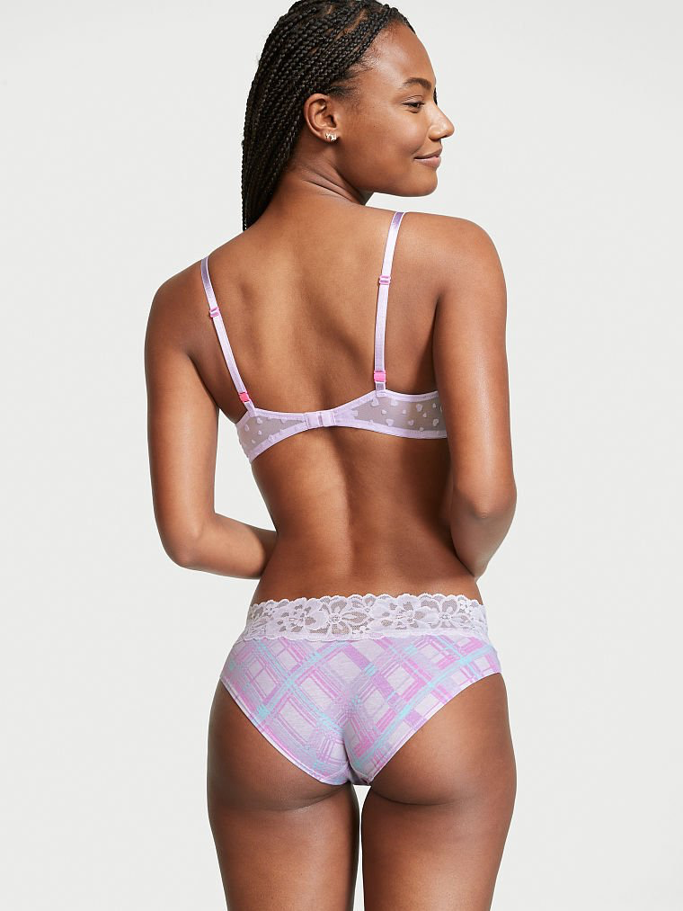 Ange-Marie Moutambou featured in  the Victoria\'s Secret catalogue for Spring/Summer 2022