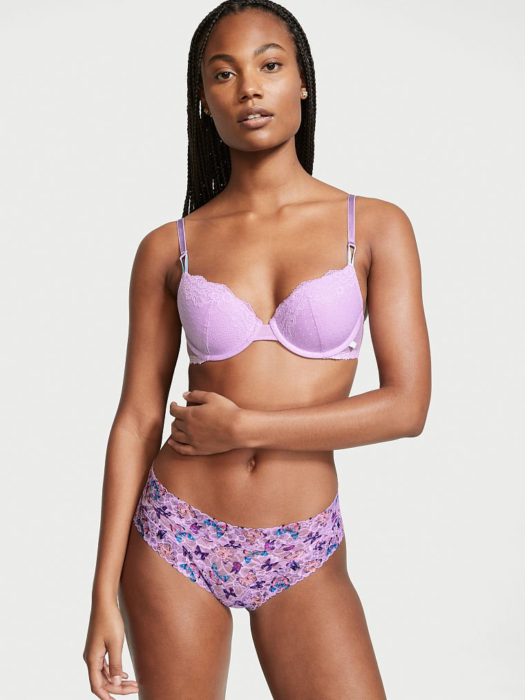 Ange-Marie Moutambou featured in  the Victoria\'s Secret catalogue for Spring/Summer 2022