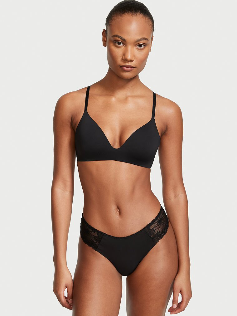 Ange-Marie Moutambou featured in  the Victoria\'s Secret catalogue for Spring/Summer 2022