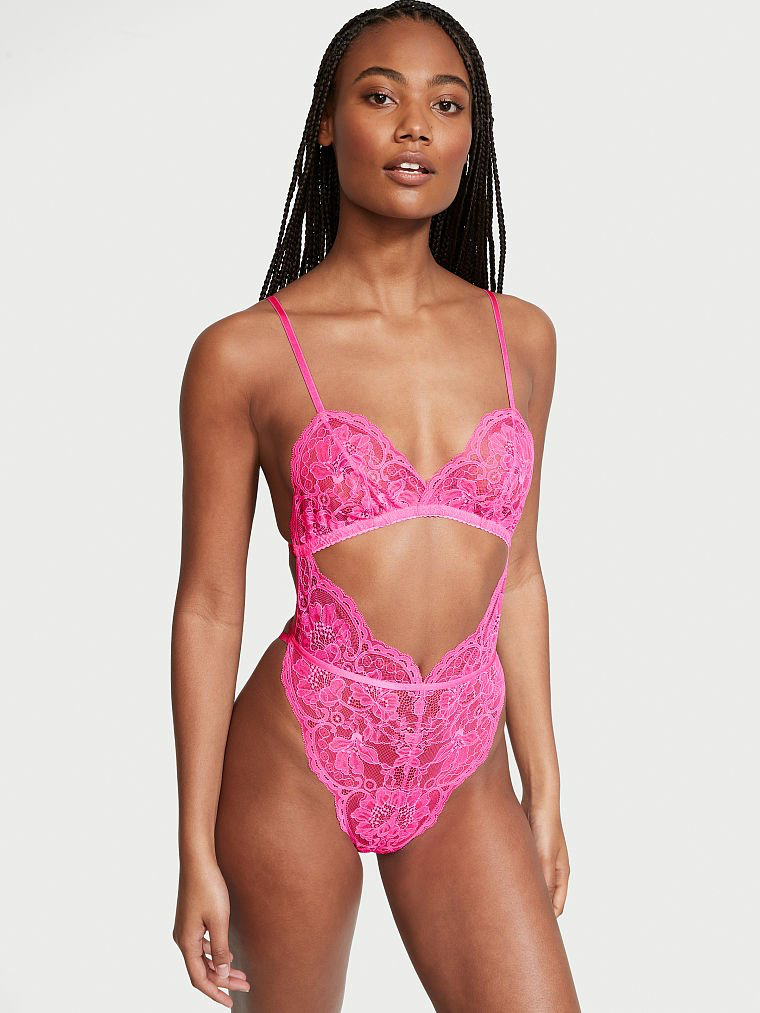 Ange-Marie Moutambou featured in  the Victoria\'s Secret catalogue for Spring/Summer 2022