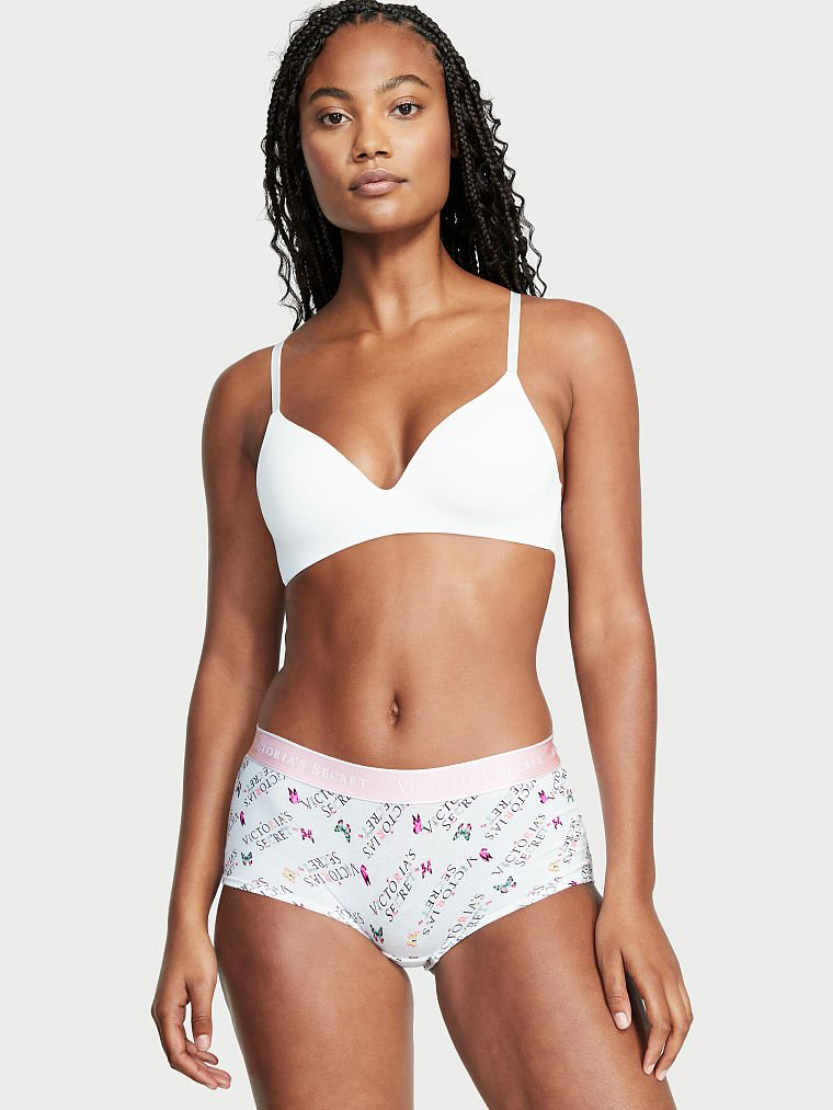 Ange-Marie Moutambou featured in  the Victoria\'s Secret catalogue for Spring/Summer 2022