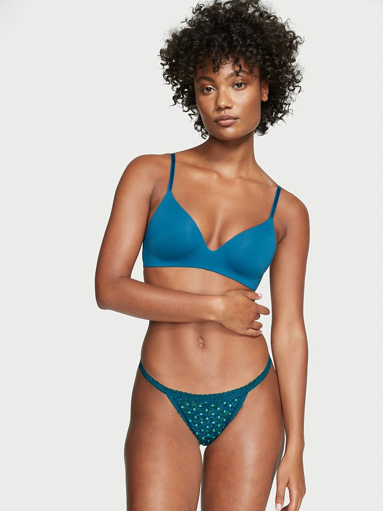 Ange-Marie Moutambou featured in  the Victoria\'s Secret catalogue for Spring/Summer 2022