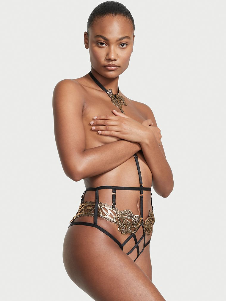 Ange-Marie Moutambou featured in  the Victoria\'s Secret catalogue for Spring/Summer 2022