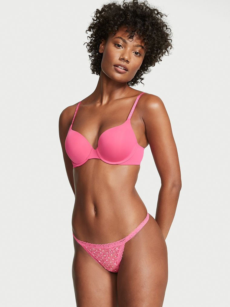 Ange-Marie Moutambou featured in  the Victoria\'s Secret catalogue for Spring/Summer 2022