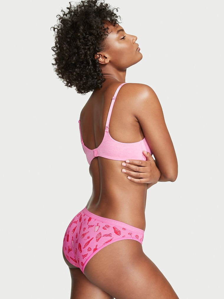 Ange-Marie Moutambou featured in  the Victoria\'s Secret catalogue for Spring/Summer 2022