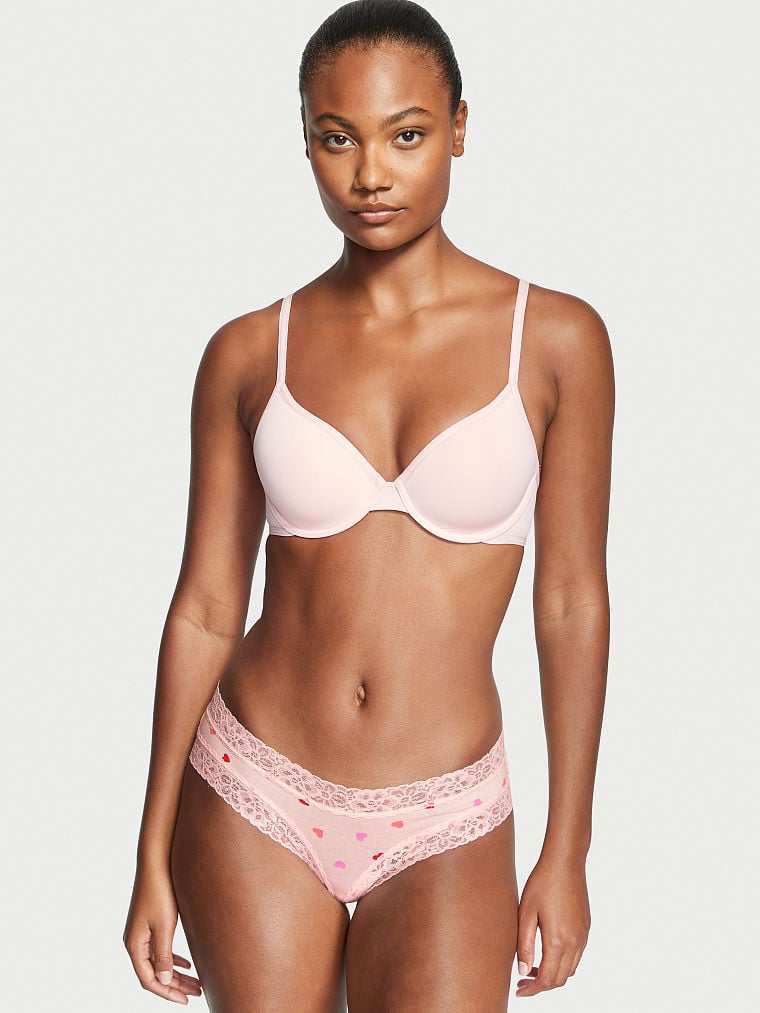 Ange-Marie Moutambou featured in  the Victoria\'s Secret catalogue for Autumn/Winter 2022