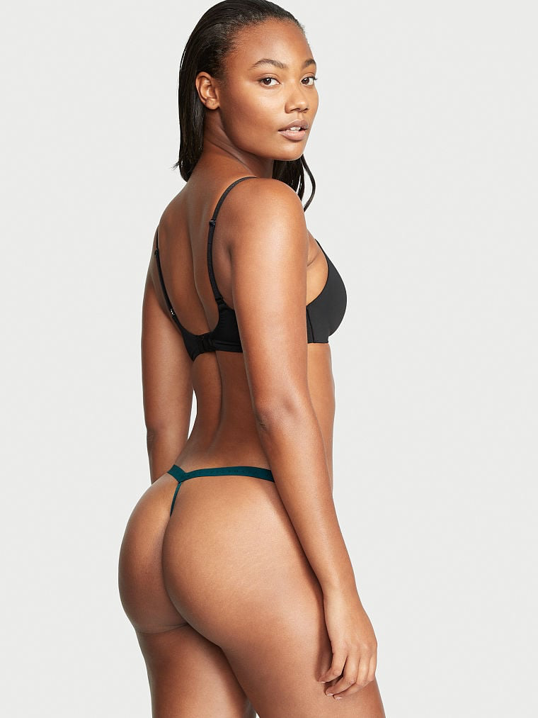 Ange-Marie Moutambou featured in  the Victoria\'s Secret catalogue for Autumn/Winter 2022