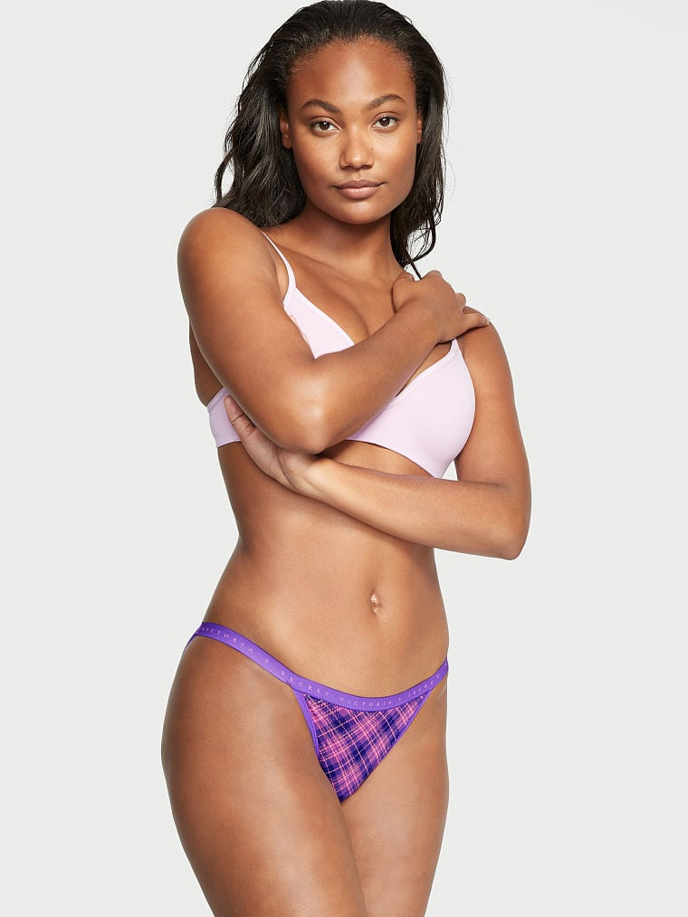 Ange-Marie Moutambou featured in  the Victoria\'s Secret catalogue for Autumn/Winter 2022