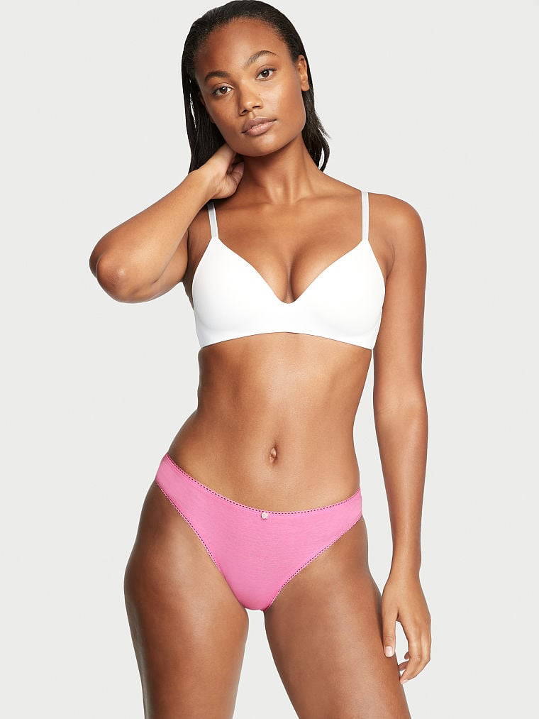 Ange-Marie Moutambou featured in  the Victoria\'s Secret catalogue for Autumn/Winter 2022