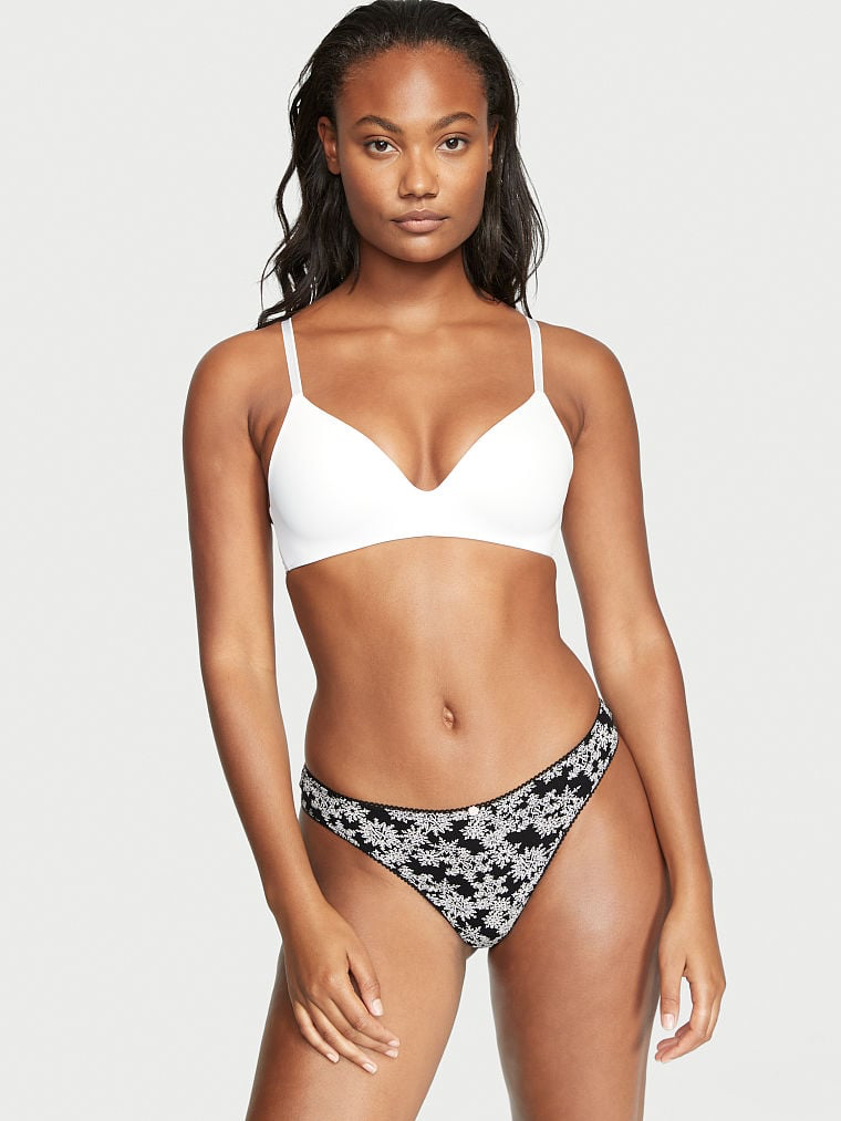 Ange-Marie Moutambou featured in  the Victoria\'s Secret catalogue for Autumn/Winter 2022