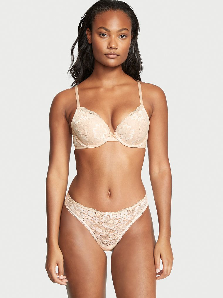 Ange-Marie Moutambou featured in  the Victoria\'s Secret catalogue for Autumn/Winter 2022